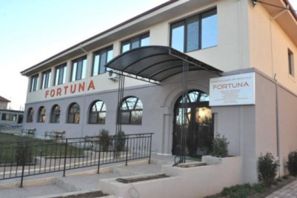 Complexul Fortuna din Eforie Sud invită doamnele, de 8 Martie, să se răsfeţe într-o atmosferă elegantă